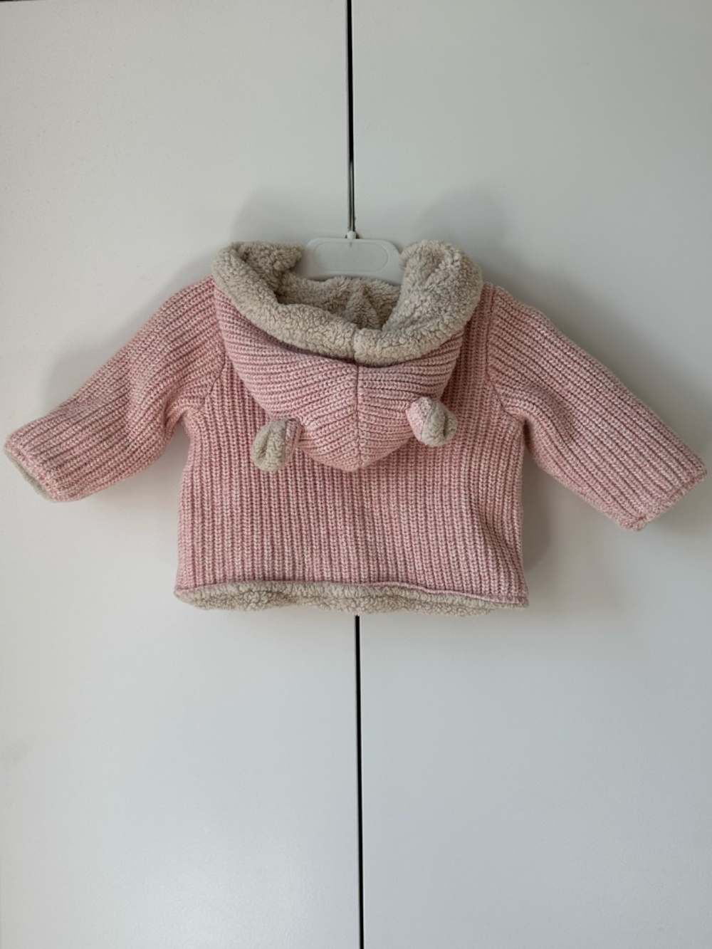 Baby Gap Sherpa-Lined Bear Ear Sweater Jacket (3-6M) & Booties Set (0-3M) - Pink - Picture 10 of 11